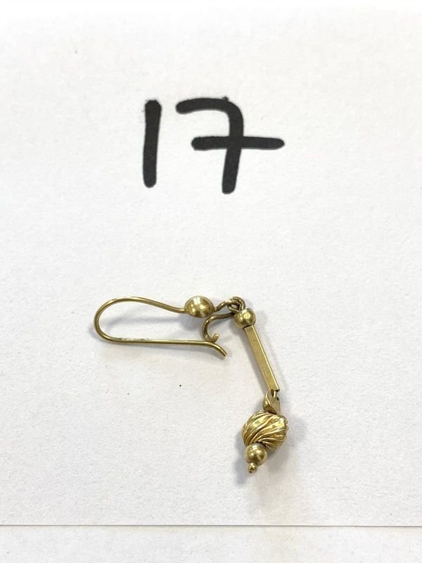 Φ