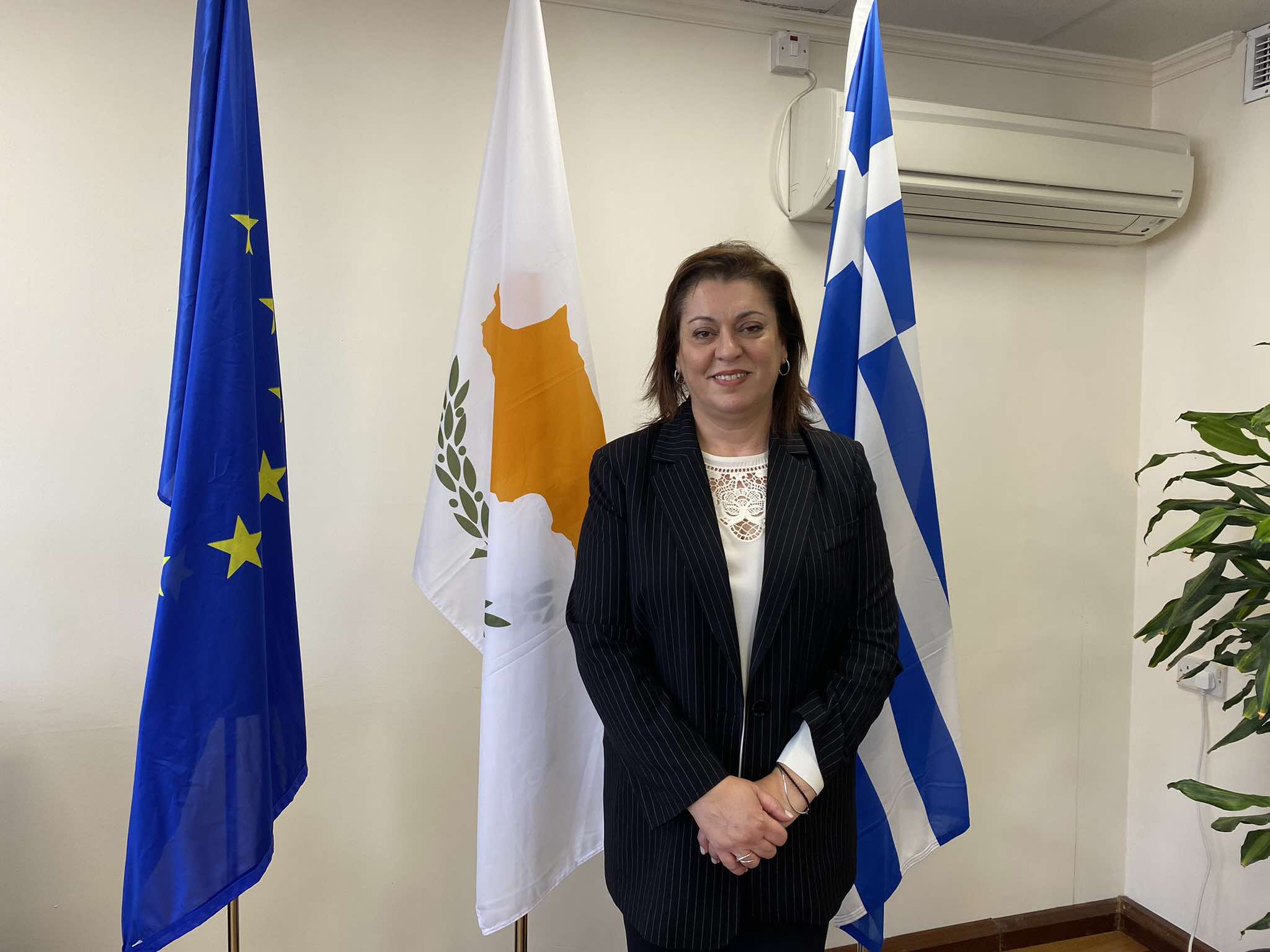 ν΄λ