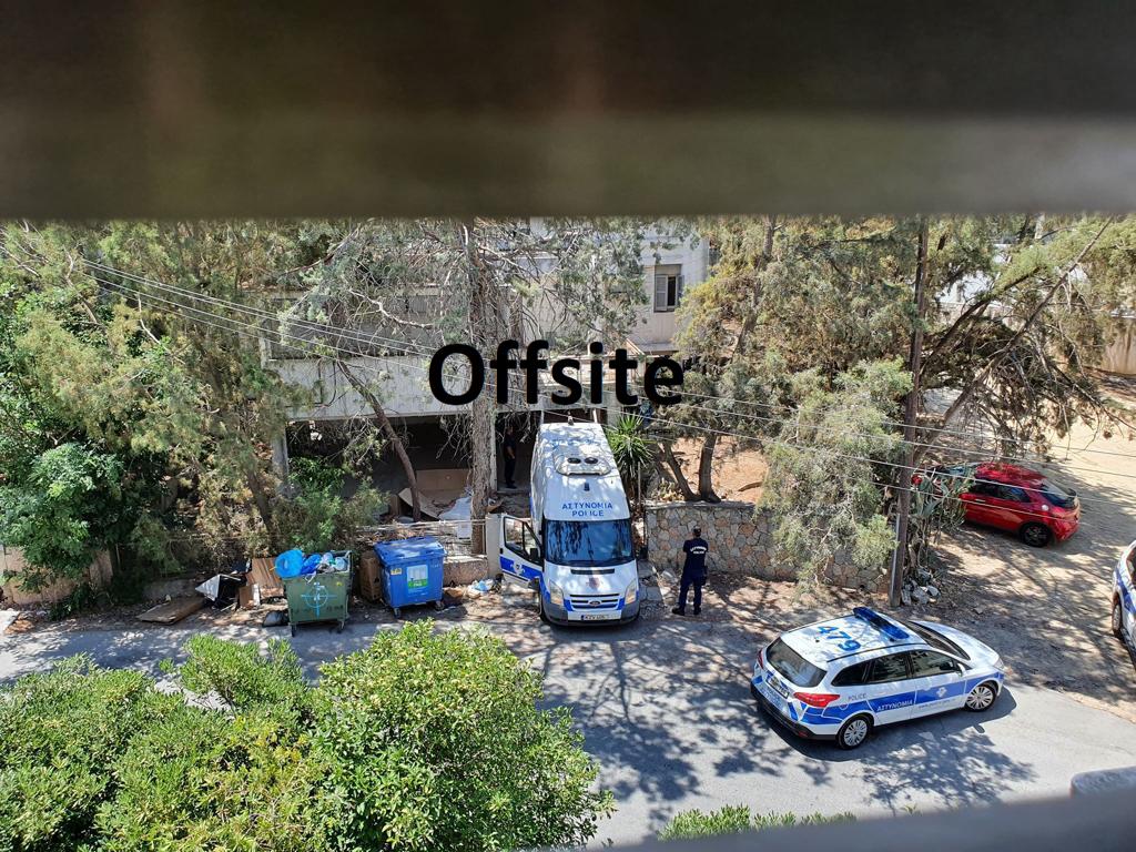 εε