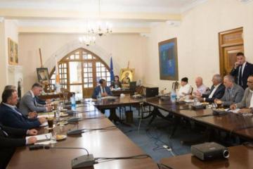 Ενέργεια, ΓεΣΥ, δικαιοσύνη και Τοπική Αυτοδιοίκηση στη σύσκεψη πολιτικών αρχηγών