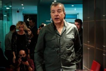 Θεοδωράκης: «Ναι» σε πρόταση μομφής κατά του Τσίπρα