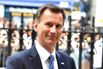 Τζέρεμι Χαντ: Πιθανή η καθυστέρηση του Brexit