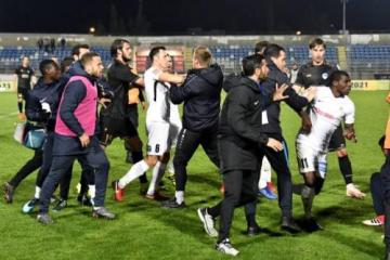 “Καμπάνες” από τον Αθλητικό Δικαστή στους Κέβιν Χολτ της Πάφου και Κωνσταντίνο Σωτηρίου της Δόξας