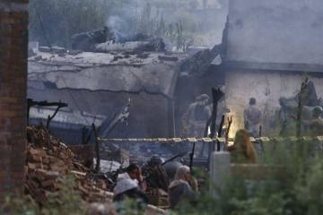 Στρατιωτικό αεροσκάφος το οποίο εκτελούσε εκπαιδευτική πτήση συνετρίβη σε κατοικημένη περιοχή 