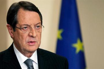 Υπογράφει το νόμο για πάγωμα εκποιήσεων ο Αναστασιάδης