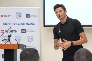 Τι λέει ο Αντόνιο Νταμάτο;