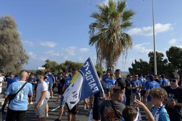 (Φώτος Kerkida) Φτάνει ο Νταβίντ Λουίζ – Υποδοχή στα… μέτρα του σούπερ σταρ!