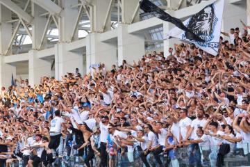 Θύρα 1: "Μια κασέτα που παραμένει σταθερή εδώ και χρόνια!"