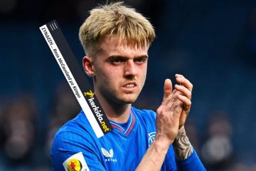 ΕΠΑΝΕΡΧΟΝΤΑΙ για Ross McCausland