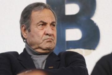 (Μουσκάλλης) Ποδοσφαιρική κοινότητα και ροτέισιον