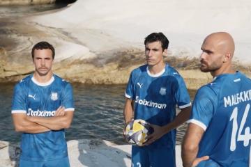Με Μάρκες, Βούρο και "Μάλε" η... ΝΕΑ! (βίντεο)