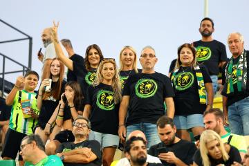 Γνωριμία στο πέταλο!