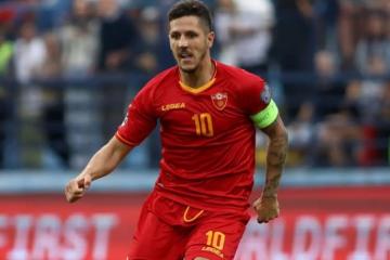 90λεπτο... ο captain Γιόβετιτς 