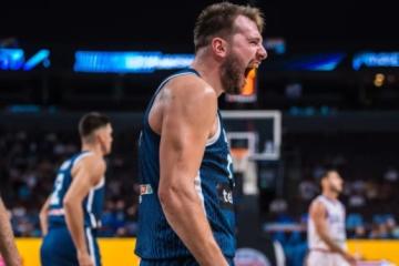 Ιταλία - Σλοβενία 77-84: Ο φοβερός και τρομερός Λούκα Ντόντσιτς την έστειλε στα προημιτελικά!