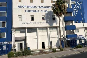 Σύλληψη 25χρονου έξω από το ΠΑΠ - Ελαφρύς τραυματισμός αστυνομικού