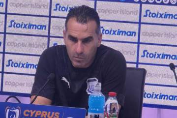 MEΓΑΛΗ η απογοήτευση του κόουτς