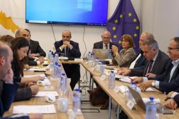 Τρέχει να μαζέψει ξανά τους κοινωνικούς εταίρους για την ΑΤΑ ο Παναγιώτου
