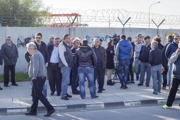 Πιάνουν δουλειά τη Δευτέρα οι εκτελωνιστές που αποφάσισαν λήξη της απεργίας