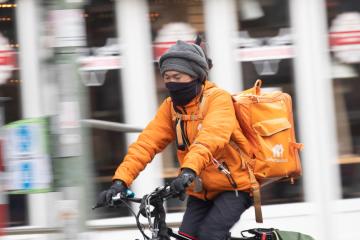 Την εξαγορά της Deliveroo από την DoorDash εγκρίνει η Κομισιόν