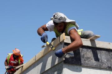 Διακοπή υπαίθριων εργασιών λόγω υψηλών θερμοκρασιών, σύμφωνα με ΤΕΕ