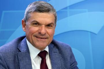 Επαφές Παπαναστασίου για φυσικό αέριο και περιφερειακή συνεργασία στο Gastech 2025