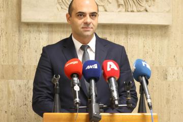 Επί διακυβέρνησης ΑΚΕΛ οι συντάξεις μηδενίστηκαν, απαντά ο Υπουργός Εργασίας