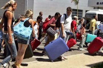 Ιστορικό ρεκόρ με 602.026 αφίξεις τουριστών στην Κύπρο τον Αύγουστο