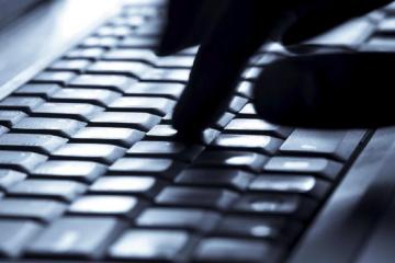 Οι μισοί Αμερικανοί έχουν υποστεί παρενόχληση στο Διαδίκτυο