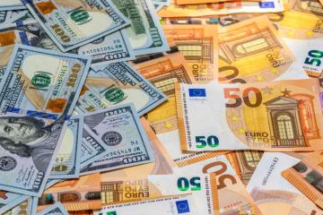 UBS: Η αβεβαιότητα για τους δασμούς θα συνεχιστεί – Tι «βλέπει» για το ευρώ (γράφημα)