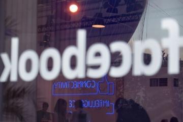 Ένα εκατομμύριο πρόστιμο στο Facebook από την Ιταλία