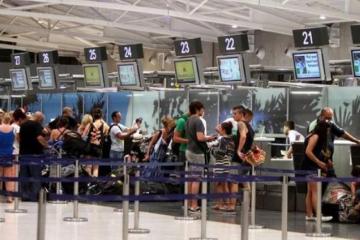 Τι αποφάσισαν για αεροπορικά ναύλα και συνδεσιμότητα