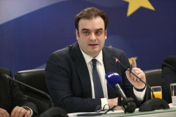 Αγώνας δρόμου στις Βρυξέλλες για να εξαιρεθούν τα ελληνικά προϊόντα από τους δασμούς 15%