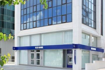 RCB: Πλεονασμός προσωπικού