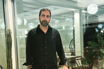 Λώρης Λοϊζίδης: Αποκάλυψε το ιδιαίτερο τατουάζ που έκανε - Σχετίζεται με τη δουλειά του (Φωτό)