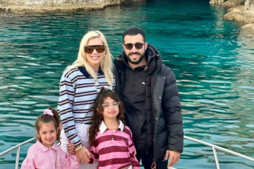 Άντρη Καραντώνη: «Λιώνει» για τον σύζυγό της - «Το πιο όμορφο κομμάτι των διακοπών μου» (Βίντεο)