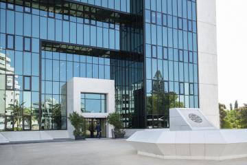 BOC: Συμφωνία πώλησης ΜΕΔ €545 εκατ. σε επενδυτικά ταμεία PIMCO