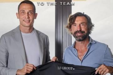 Ο Πίρλο στον πάγκο της Γιουνάιτεντ FC 