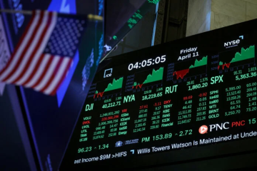 Με αναστάτωση μπήκε ο Αύγουστος στη Wall Street μετά και τους πρόσθετους δασμούς του Τραμπ 