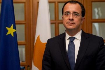 ΥΠΕΞ: Πρωτοβουλία Λουτ για επανέναρξη συνομιλιών