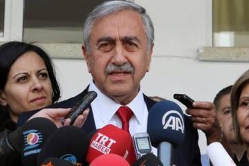 Aκιντζί: Να ανοίξουν το συντομότερο τα οδοφραγμάτα Δερύνειας και Απλικίου 