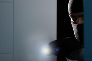 Διαρρήκτες έκλεψαν χρυσαφικά και 7.500 ευρώ μετρητά από οικία στη Πάφο