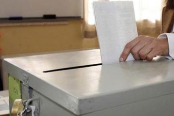 Η μισή Κύπρος πήρε SMS... παράξενη δημοσκόπηση