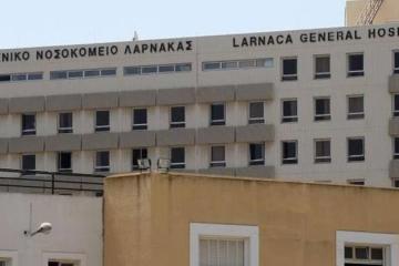 Γυναίκα βρέθηκε τραυματισμένη έξω από το σπίτι της - Τι έγινε