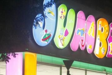 Απόπειρα ληστείας στα Jumbo–Πως «καταστράφηκαν» τα χρήματα (vid)