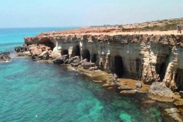 3 ανήλικοι απεγκλωβίστηκαν από το Κάβο Γκρέκο