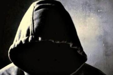 Λεμεσός:Κουκουλοφόροι τα έσπασαν σε περίπτερο για... 15 ευρώ