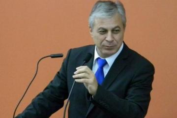Πάλι Γελάσαμε   - Το πολιτικό (;) ανέκδοτο του ευρωβουλευτή του ΔΗΣΥ Λευτέρη Χριστοφόρου για... συνέπεια