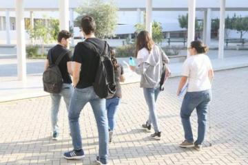 Πρώτο κουδούνι εν μέσω τελεσιγράφων και κρίσης στην παιδεία