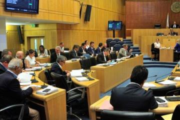 Ενώπιον της ολομέλειας της βουλής τίθεται σήμερα ο κρατικός  προϋπολογισμός του 2018