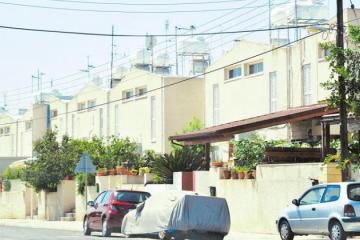 Ανελκυστήρες σε όλες τις προσφυγικές πολυκατοικίες, εάν είναι τεχνικά εφικτό